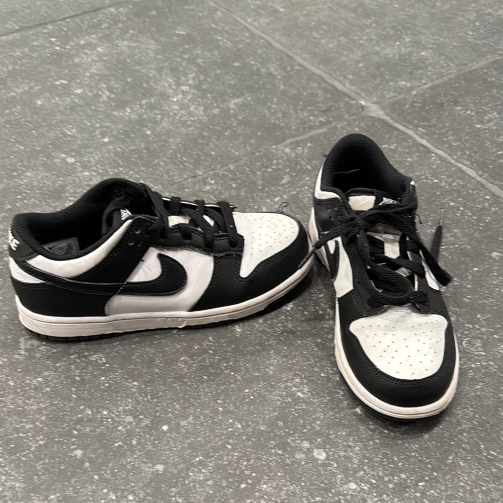 Used 2.5 Nike pandas